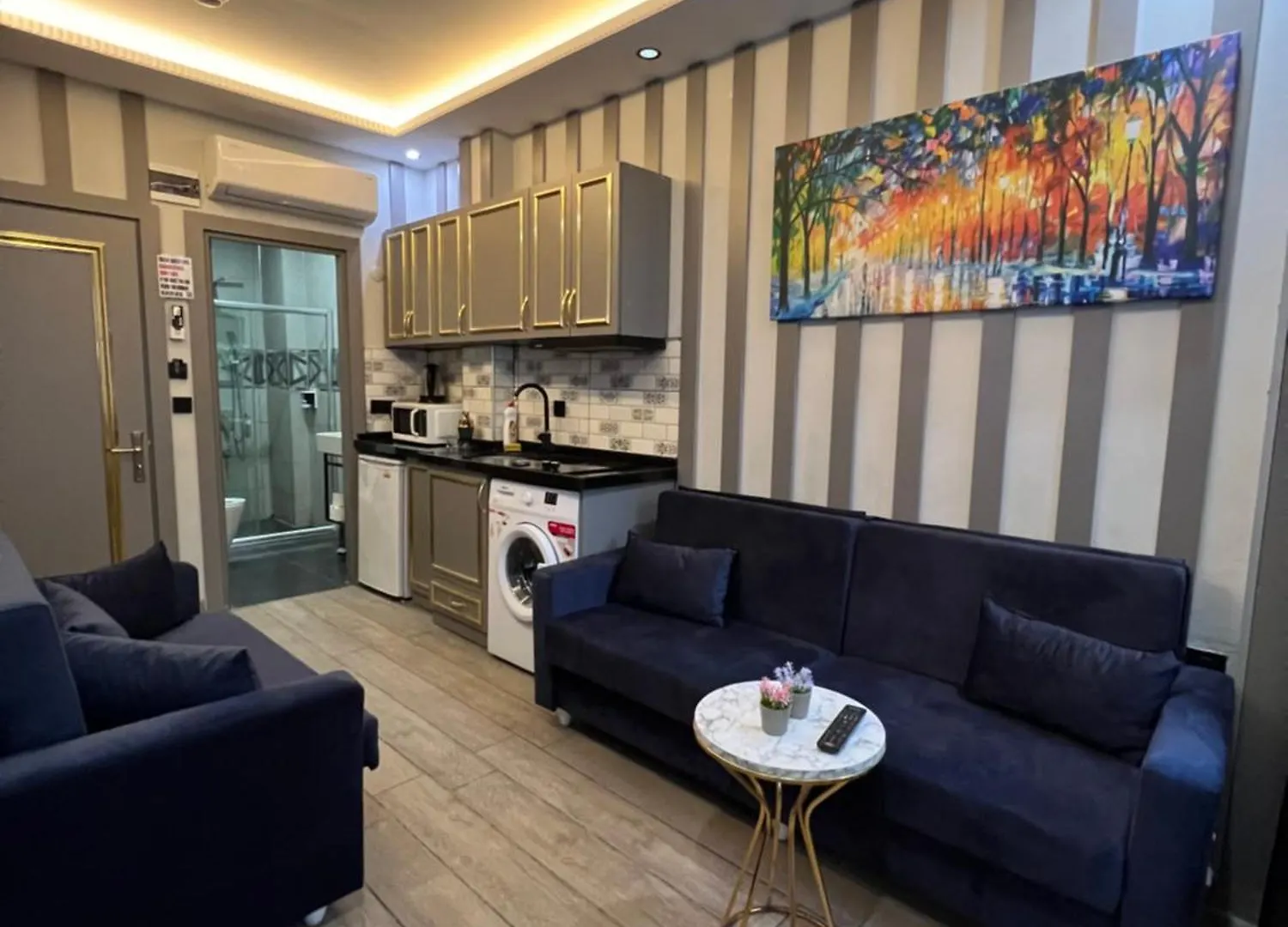 Taksim Larissa hotel suites İstanbul 2*,  Türkiye