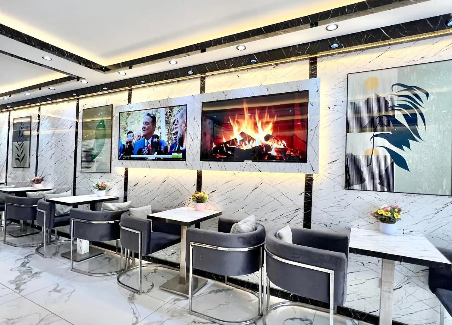 Taksim Larissa Hotel Suites Стамбул 2*,
